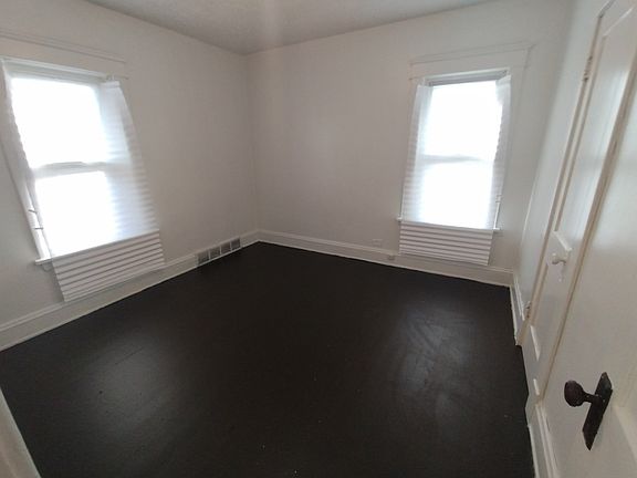 3rd image of 11502 Ohlman Ave