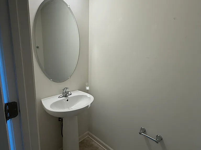 100 Cecily Way — Photo 24