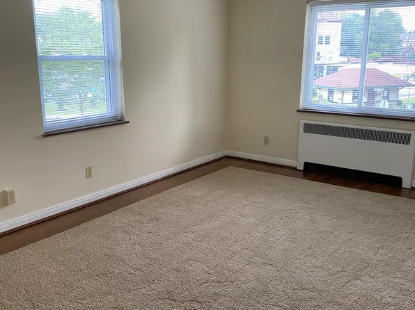 3921 Saint James Ave APT 1, Cincinnati, OH 45236