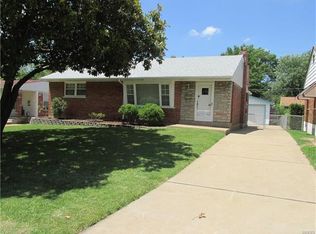 8109 Parkwood Dr, Saint Louis, MO