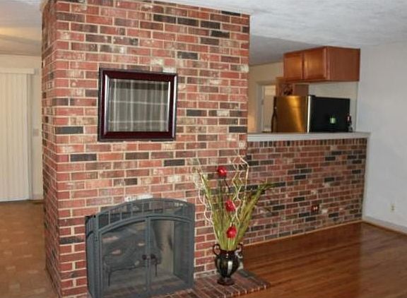 Gas Log Fireplace