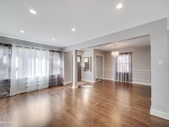 2nd image of 7643 N Odell Ave