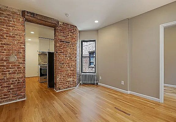2nd image of 314 E 78th St APT 27