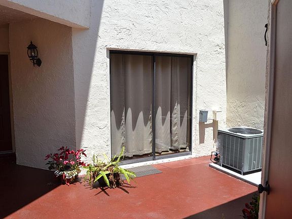 3rd image of 3641 Muirfield Dr #3