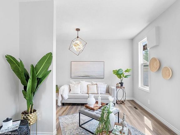 5th image of 89 Talbot St S #87