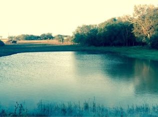 2444 County Road 132, Floresville, TX 78114