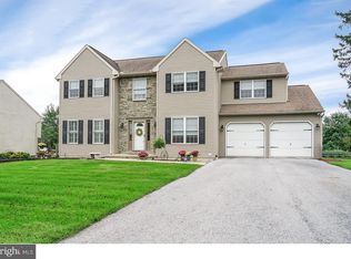 334 Blacksmith Rd, Douglassville, PA 19518