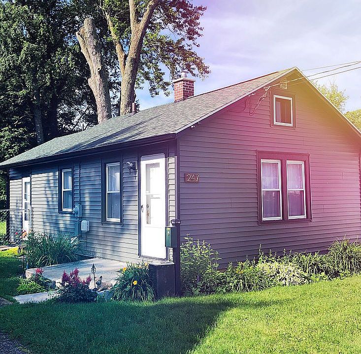 1st image of 247 Orleans Ave