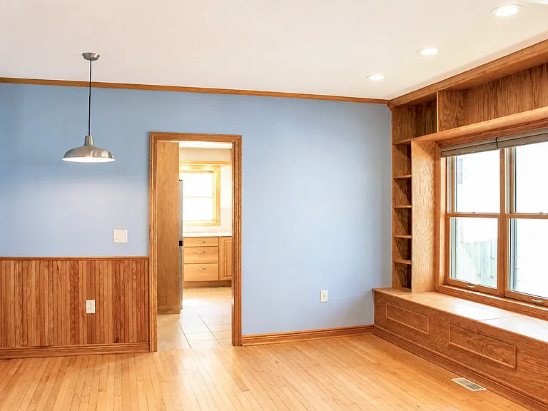 4021 8th Ave — Photo 3