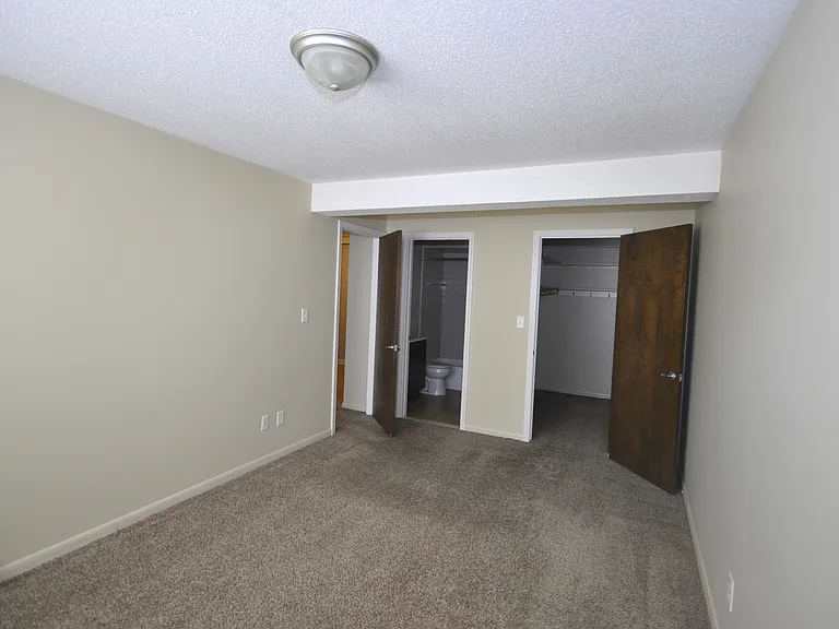 520 N. Ashley — Photo 16