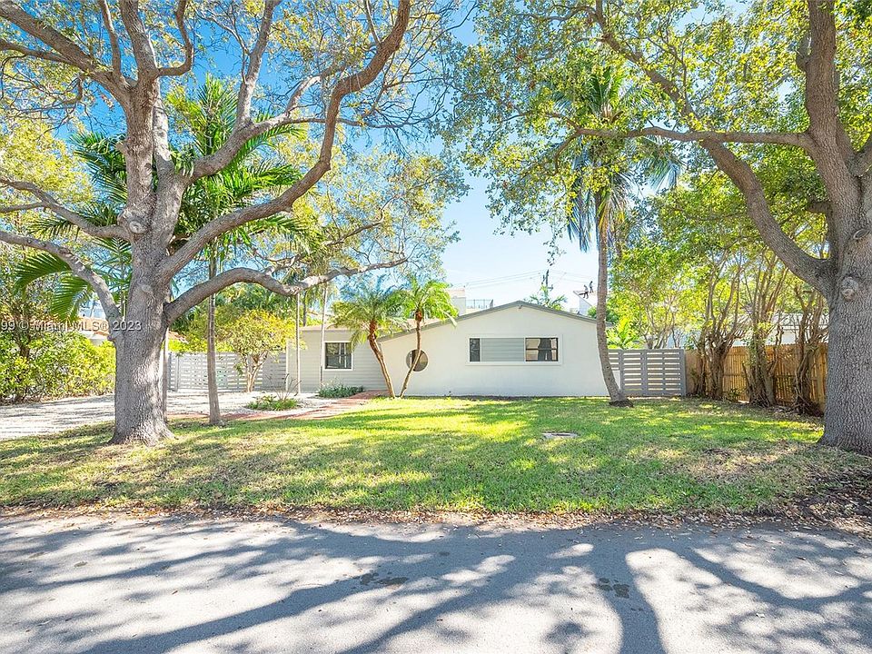 Newly Renovated, Classic Key Biscayne House