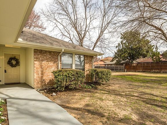 4th image of 3913 Arizona Pl