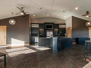 237 Cherry Valley Rd, Saxonburg, PA 16056