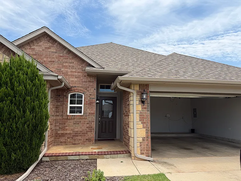 18304 Camborne Ave — Photo 3