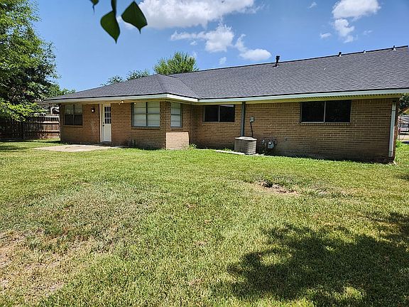 Huge Back Yard - 0.30 Acres