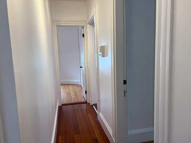 112 Franklin St #2 — Photo 9