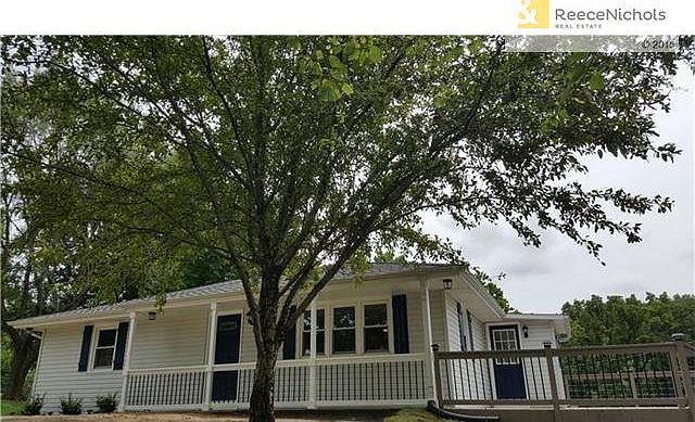 Vinyl siding with thermal windows. Roof is 6 yrs old  New deck