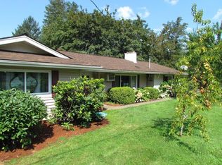 100 Peckerwood Ln, Grants Pass, OR