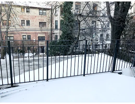 Rented by Compass | media 10