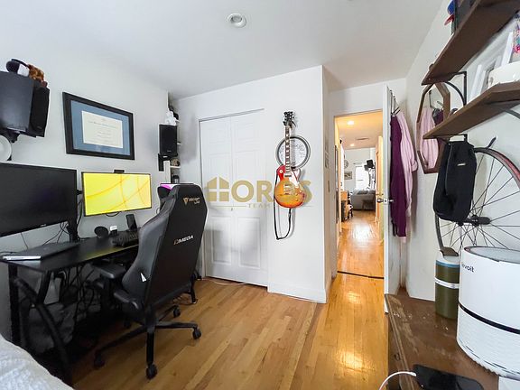 5th image of 343 E 10th St APT 5
