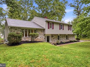 412 Yorkshire Rd, Bryn Mawr, PA 19010