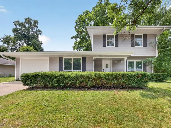 3221 N Stoneycrest Rd, Bloomington, IN 47404