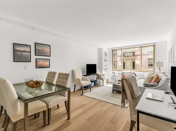 30 West 63rd Street 6E image 1 of 6
