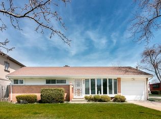 7408 Lyons St, Morton Grove, IL 60053