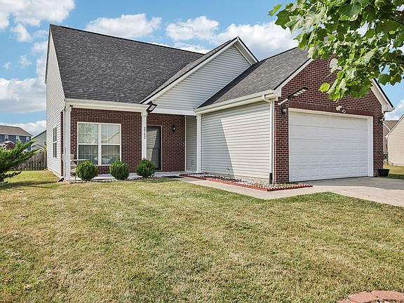 3rd image of 2302 Ashton Ln