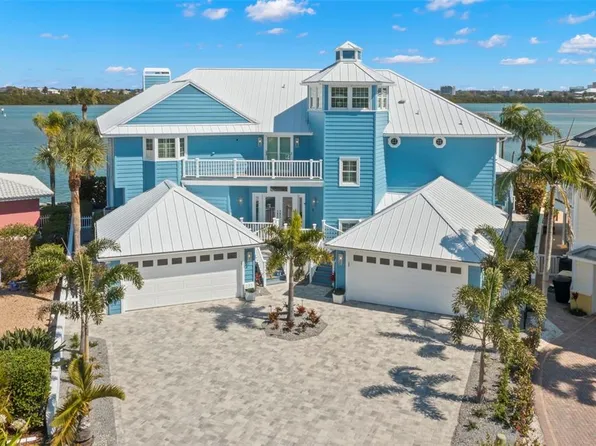 295 Bayside Dr, Clearwater Beach, FL 33767