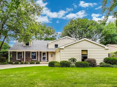 280 Cypress Ln, Libertyville, IL, 60048