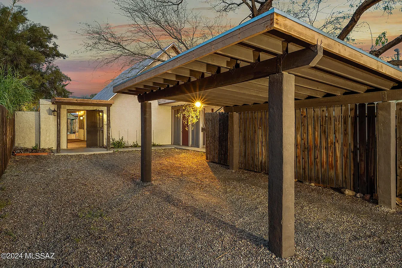 3 bed, 1498 sqft, $800 — Photo 1