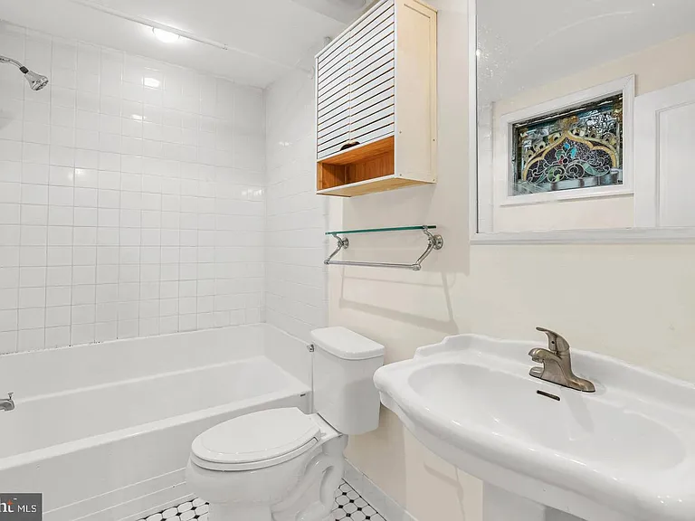 3849 Terrace St #E — Photo 11