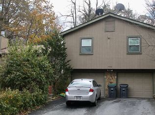 1402 Belgravia Dr, Tobyhanna, PA 18466