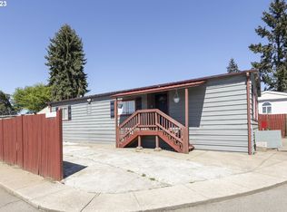 9700 SW Tualatin Rd #32, Tualatin, OR 97062