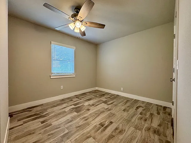 747 Austin Ave — Photo 10