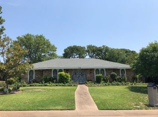 318 Genoa Dr, Duncanville, TX 75116