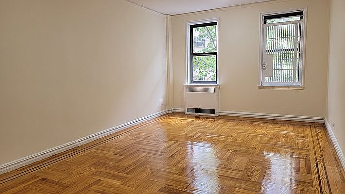 1st image of 729 W 186th St #3K