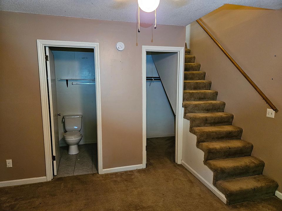 1st image of 2511 Ashmore Ave #6