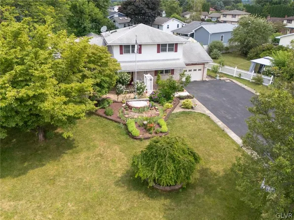 4279 Hilltop Pl, Bethlehem, PA 18020