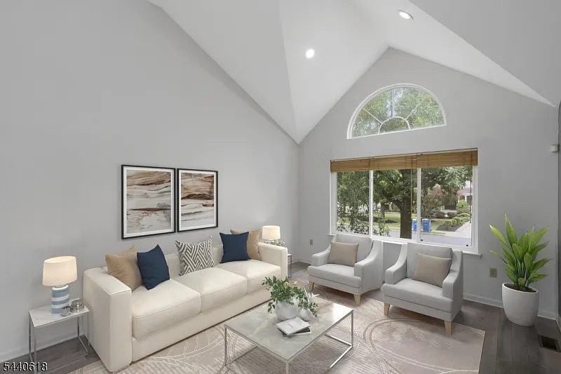 4 bed, 4.0 bath, $4,000 — Photo 3