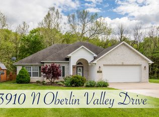 3910 N Oberlin Valley Dr, Columbia, MO 65202