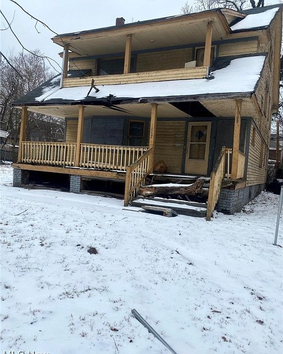 1st image of 1060 E 99th St