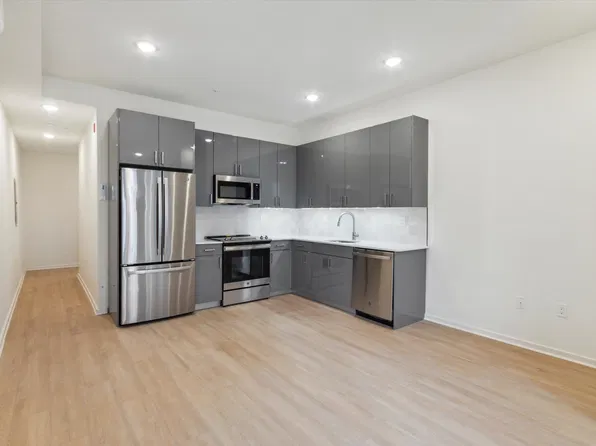 245 N 12th St #4, Philadelphia, PA 19107