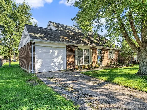 2517 Foxchase Ct W, Troy, OH 45373