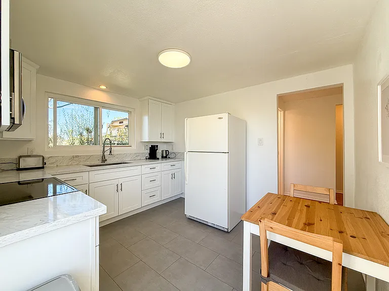 6255 1/2 Saylin Ln — Photo 21