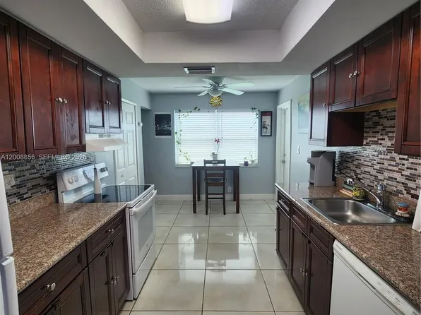 3381 NW 33rd Ct, Lauderdale Lakes, FL 33309