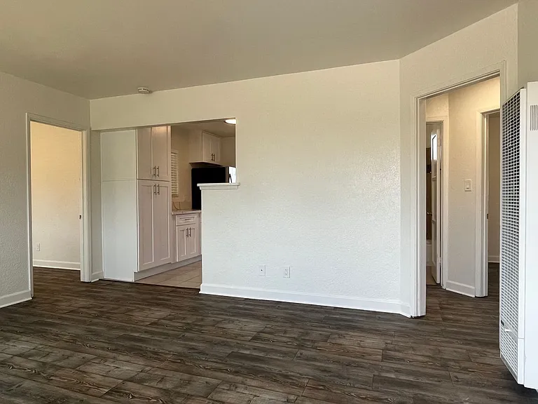 3941-3945 Birch St — Photo 13