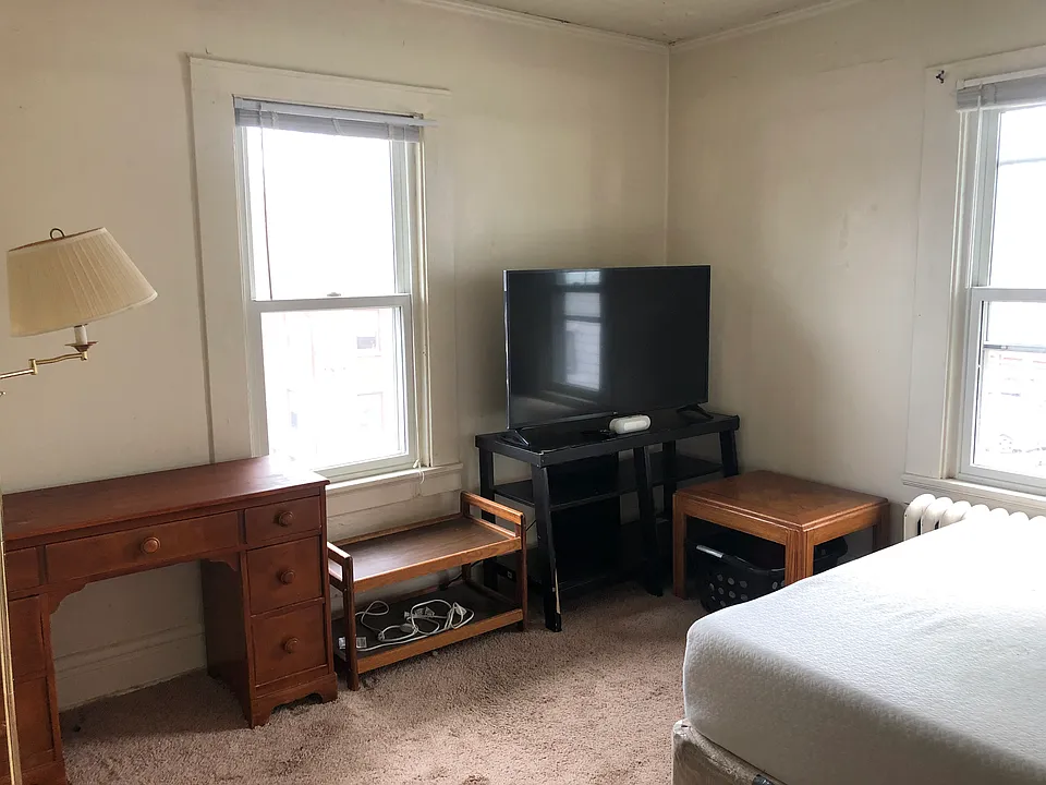 2016 Kendall Ave #2B