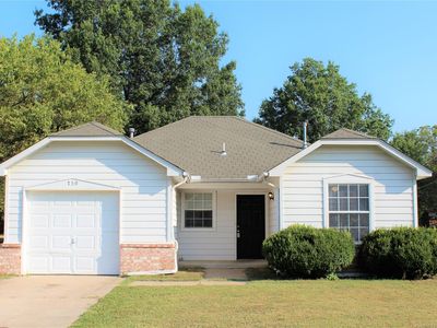 748 E 11th St, Claremore, OK, 74017